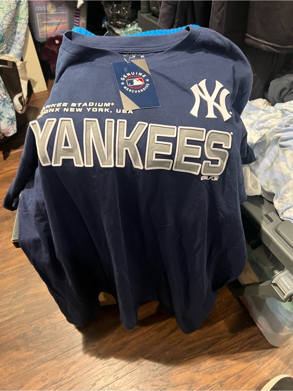 Genuine Merchandise Navy Blue New York Yankees Graphic Tee